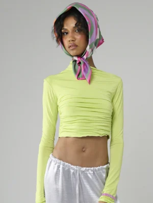 Asymmetrical top kiwi